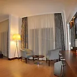 Small Hotel