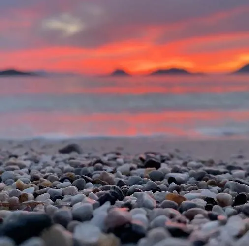 Small Ξενοδοχείο 4*