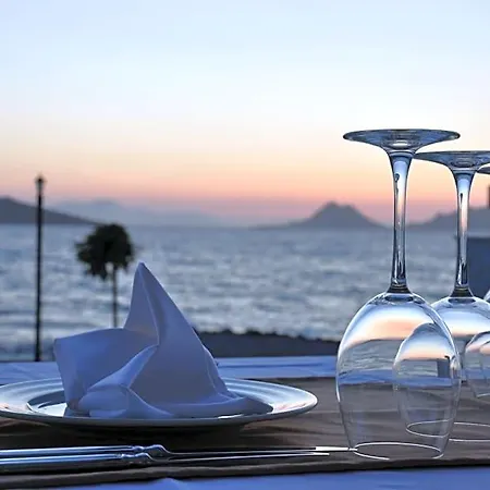 Small Hotel