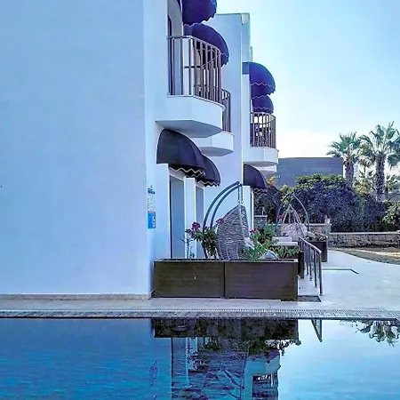 Hotel Small