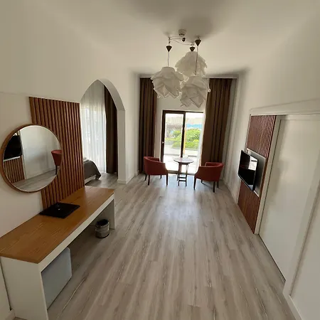 Small Hotel 4*