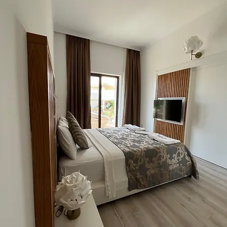 Small Hotel